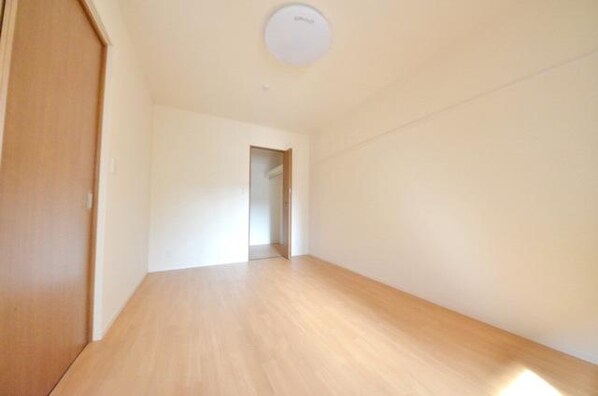 メゾンドアレーズの物件内観写真